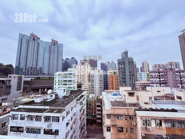 Kellet Court Rental 2 Bedrooms , 1 Bathroom 296 ft²