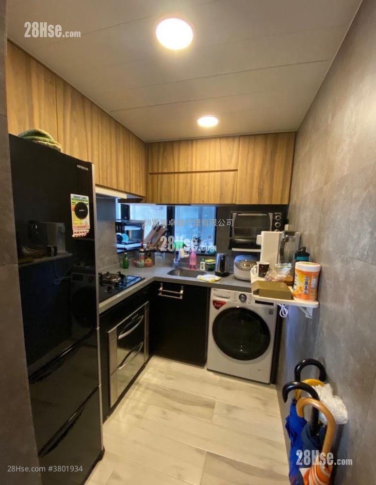 Tai Hing Gardens Sell 2 Bedrooms , 1 Bathroom 419 ft²