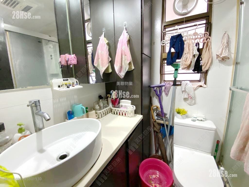 Union Plaza Sell 2 Bedrooms , 1 Bathroom 442 ft²