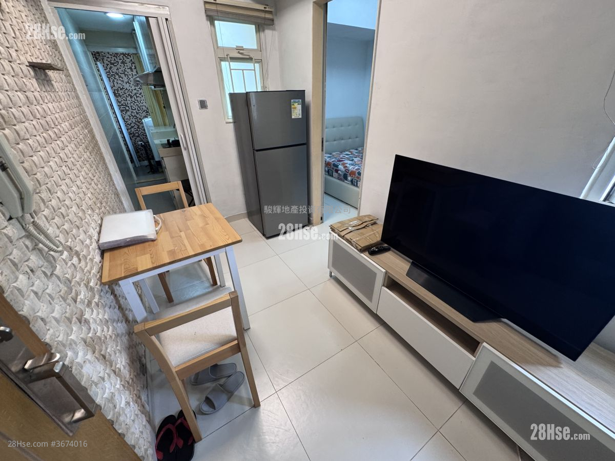 單幢樓房 租盤 1 房 , 1 浴室 240 平方呎