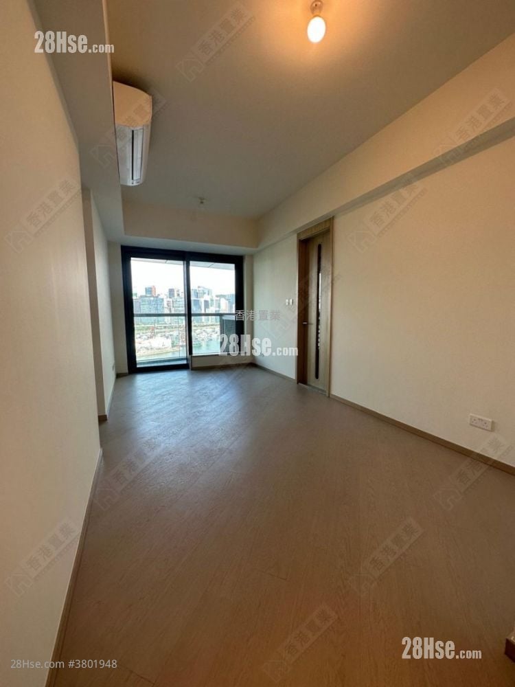 One Victoria Rental 3 Bedrooms , 2 Bathrooms 643 ft²