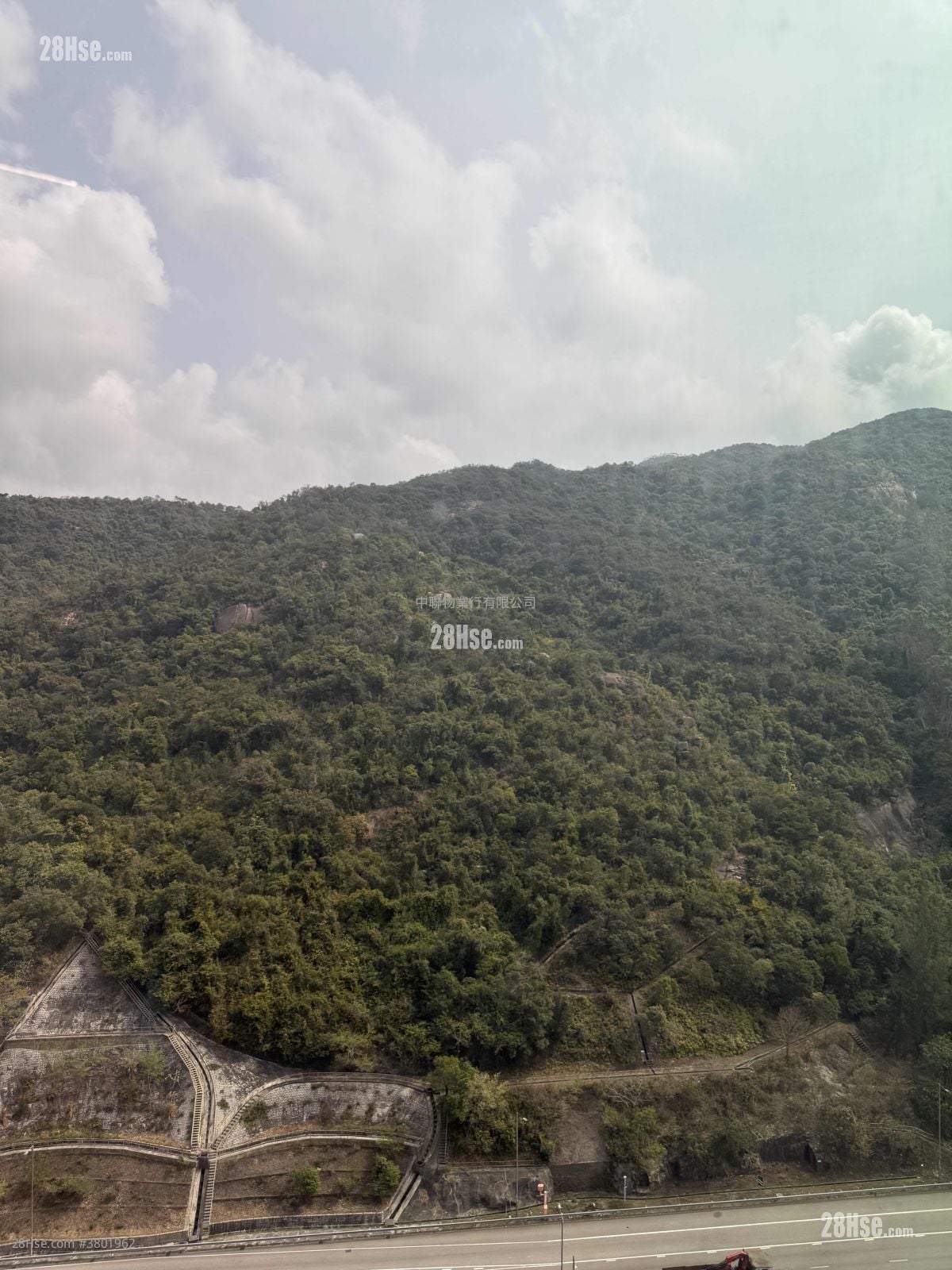 W LUXE 售盘 开放式间隔 , 1 厕所 272 平方尺