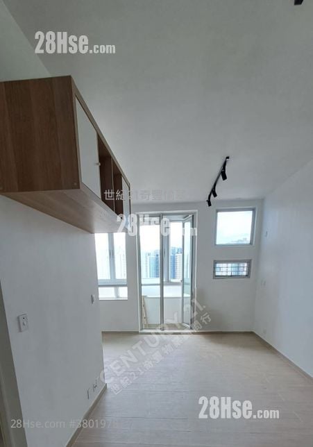 Kam Chun Court Sell 2 Bedrooms , 1 Bathroom 427 ft²