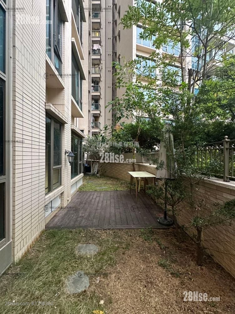 Mayfair By The Sea Rental 2 Bedrooms , 1 Bathroom 610 ft²