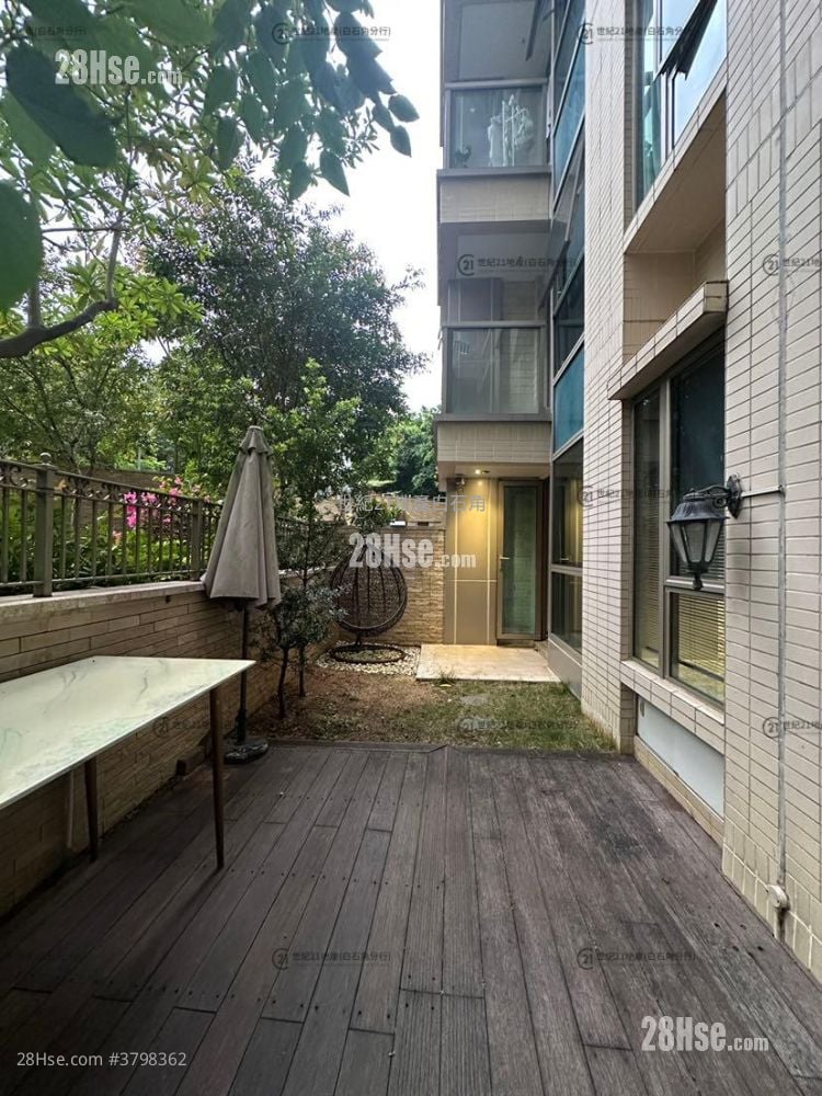 Mayfair By The Sea Rental 2 Bedrooms , 1 Bathroom 610 ft²