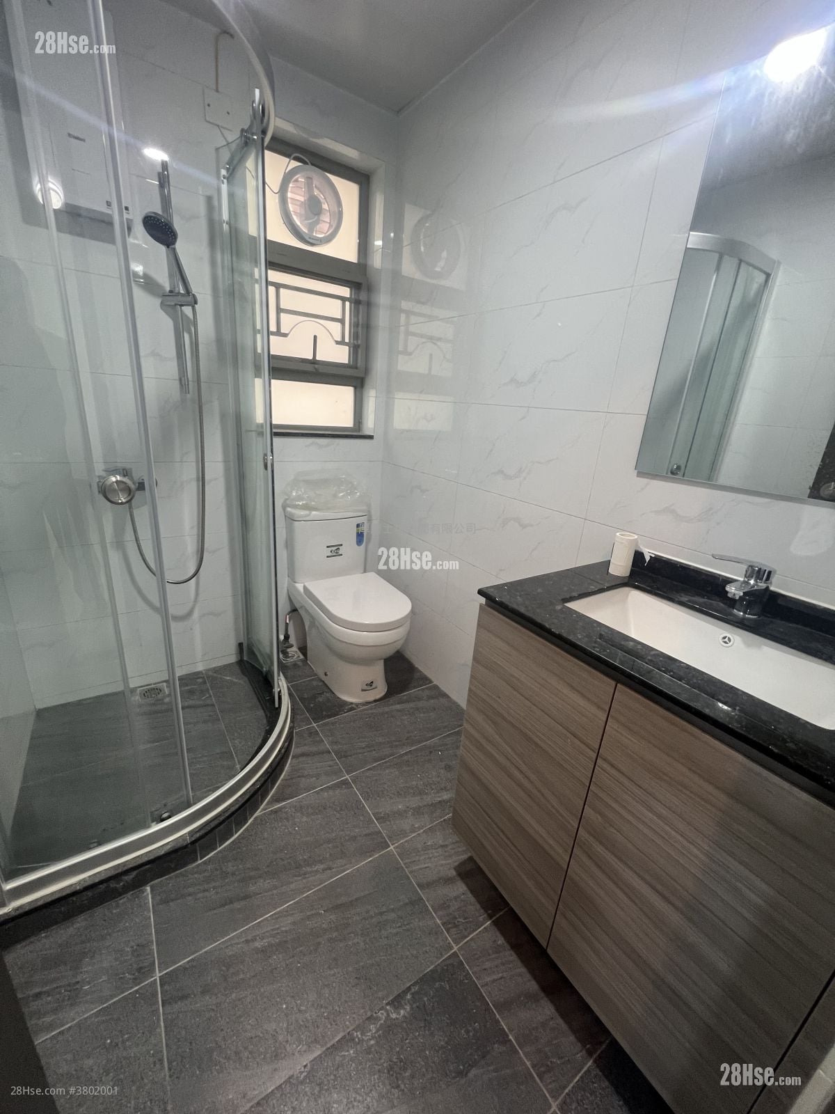 村屋 租盘 3 房 , 1 浴室 550 平方尺