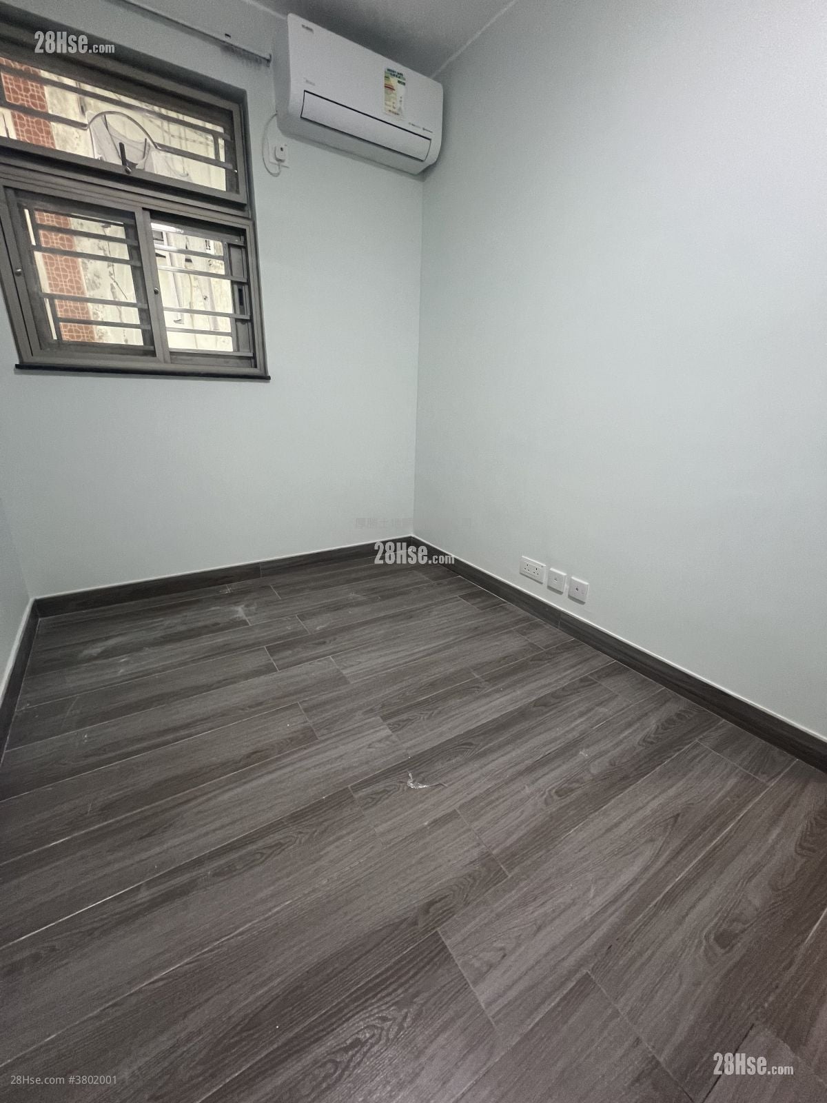 村屋 租盘 3 房 , 1 浴室 550 平方尺