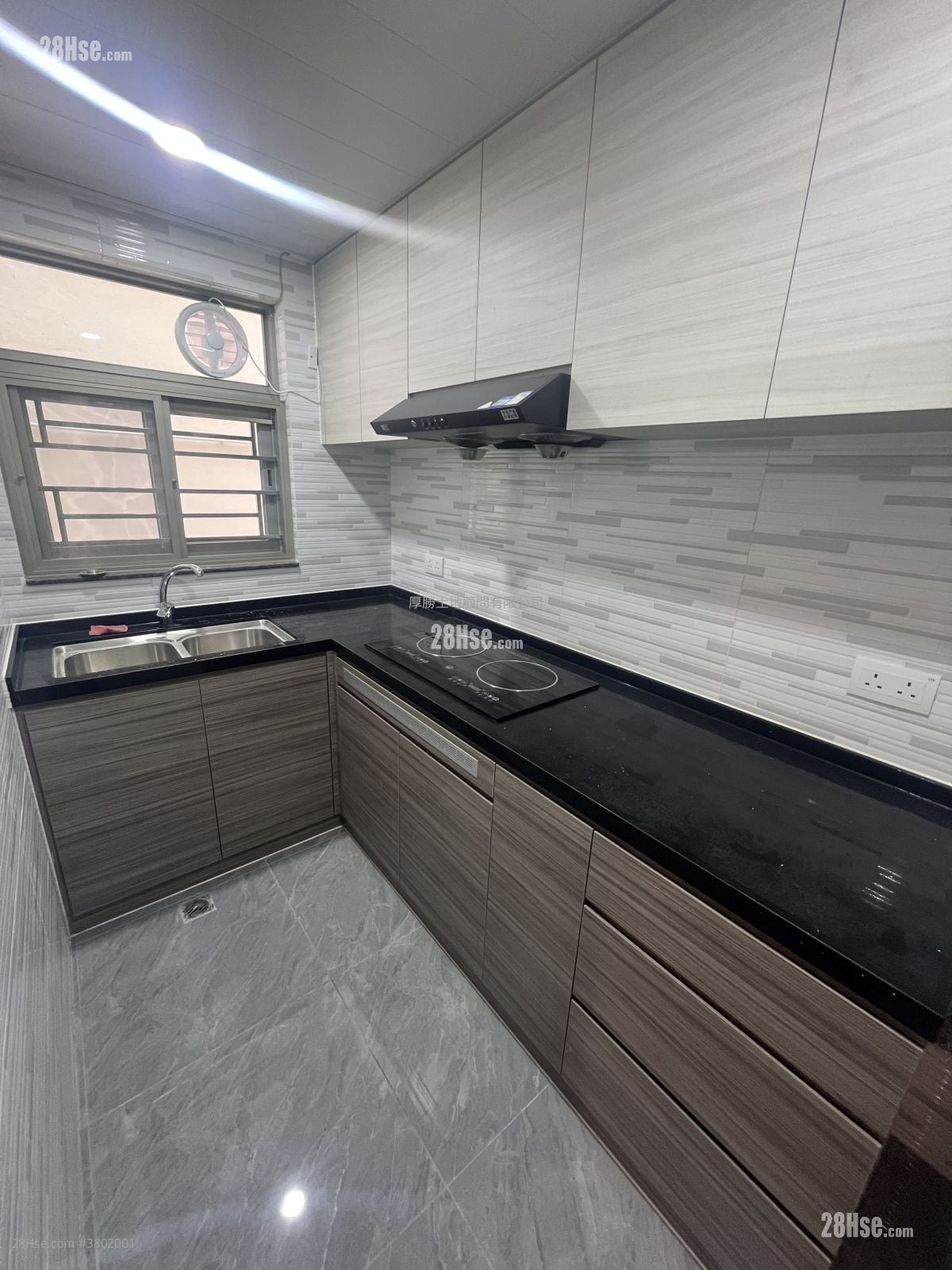 村屋 租盘 3 房 , 1 浴室 550 平方尺