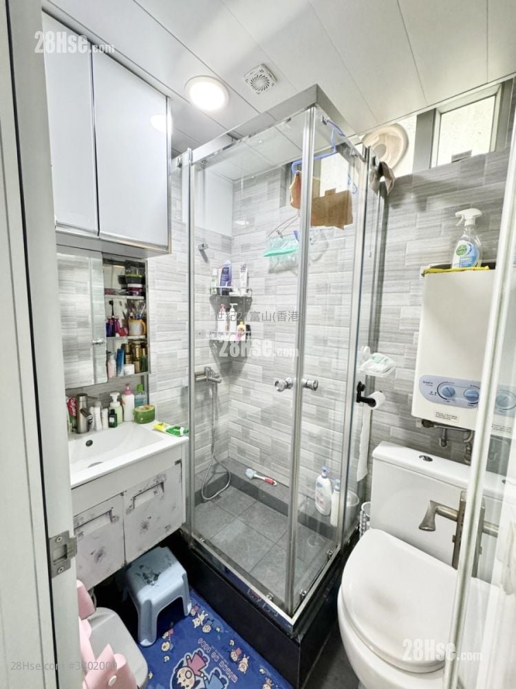 Chuk Yuen (North) Estate Sell 2 Bedrooms , 1 Bathroom 381 ft²