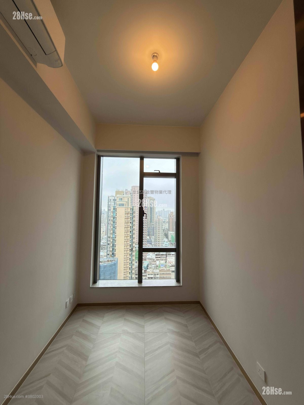 南首 租盘 2 房 , 1 浴室 342 平方尺