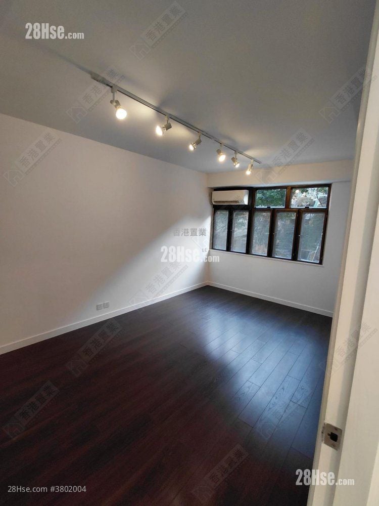 Wing On Towers Sell 3 Bedrooms , 3 Bathrooms 1,260 ft²