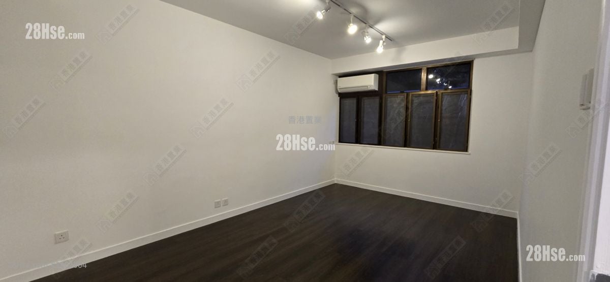 Wing On Towers Sell 3 Bedrooms , 3 Bathrooms 1,260 ft²