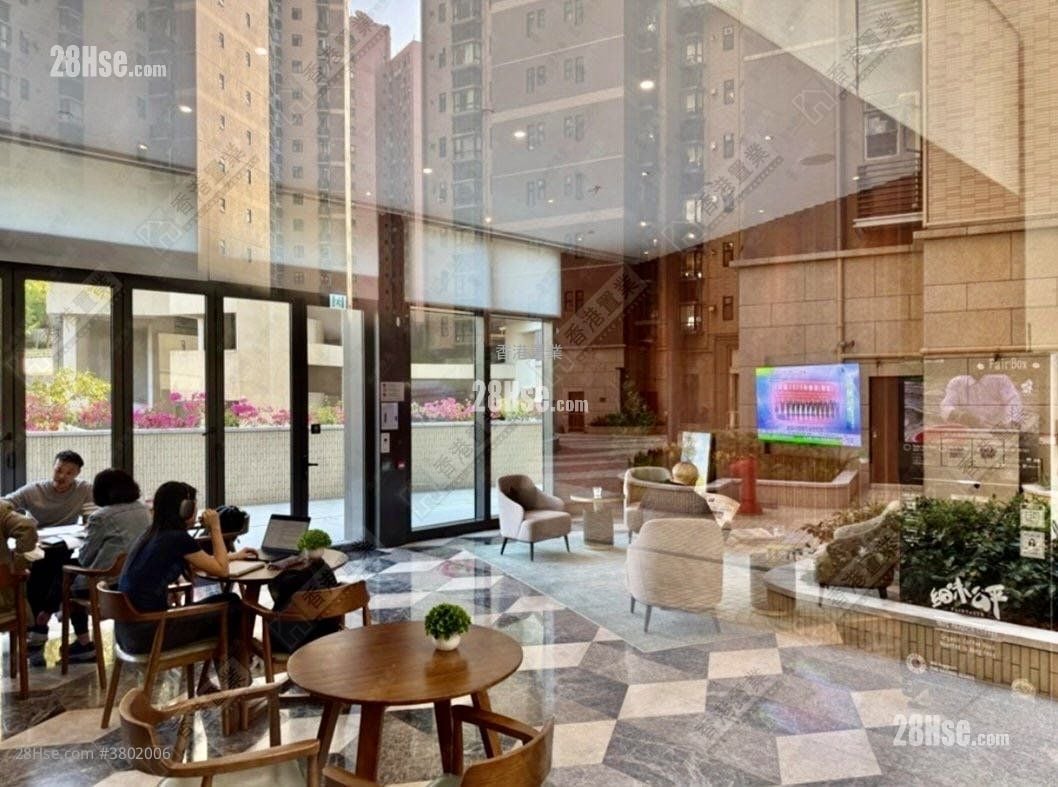 Beverly Hill Sell 4 Bedrooms , 3 Bathrooms 1,334 ft²