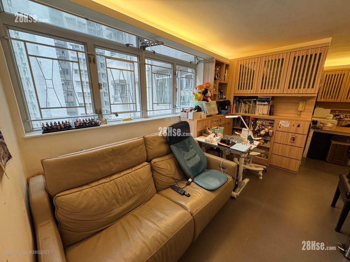 Aldrich Garden Sell 3 Bedrooms , 1 Bathroom 592 ft²