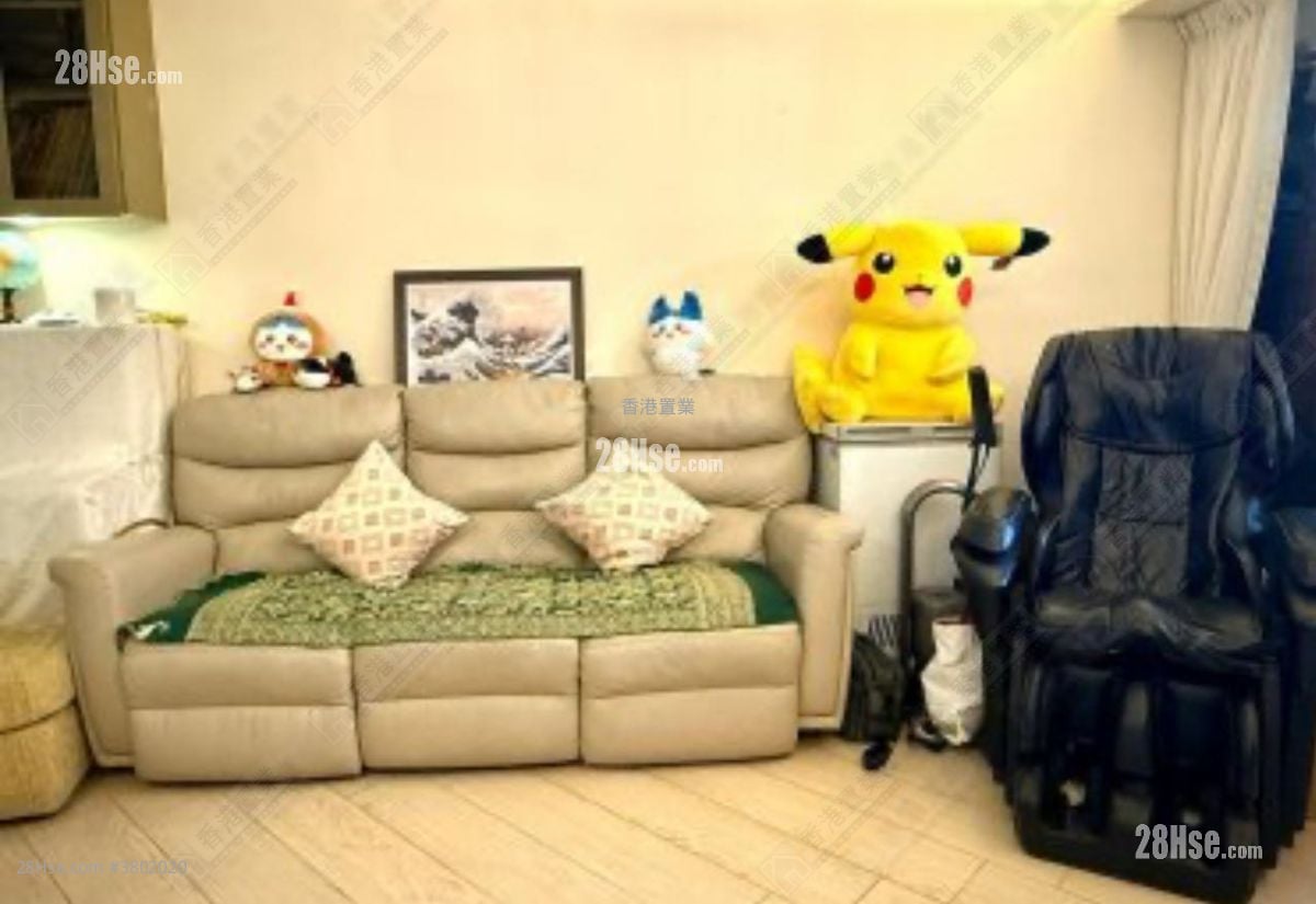 Euston Court Sell 3 Bedrooms , 2 Bathrooms 790 ft²