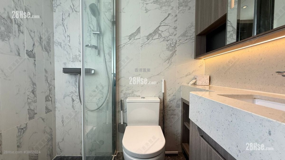 One Eighty Rental 1 Bedroom , 1 Bathroom 248 ft²