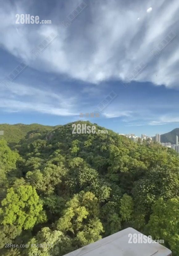 云景台 售盘 3 房 , 3 浴室 1,065 平方尺