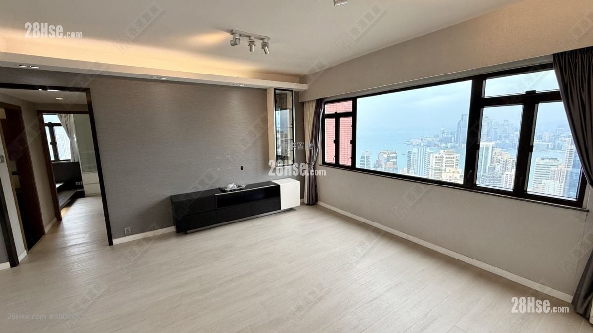 云景台 售盘 3 房 , 3 浴室 1,065 平方尺