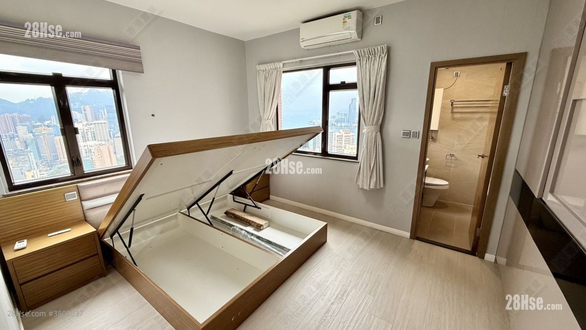 云景台 售盘 3 房 , 3 浴室 1,065 平方尺