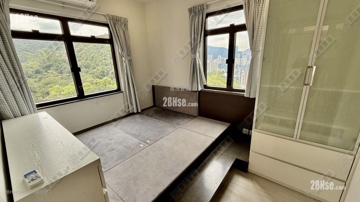 云景台 售盘 3 房 , 3 浴室 1,065 平方尺