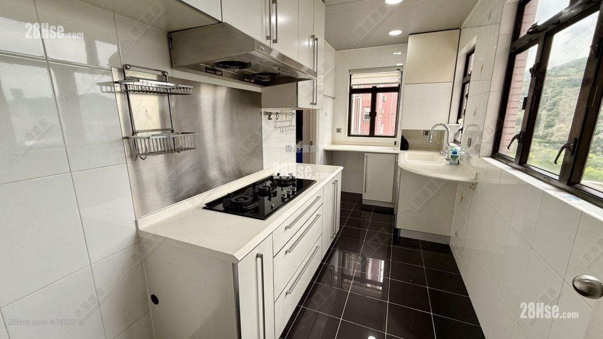 云景台 售盘 3 房 , 3 浴室 1,065 平方尺