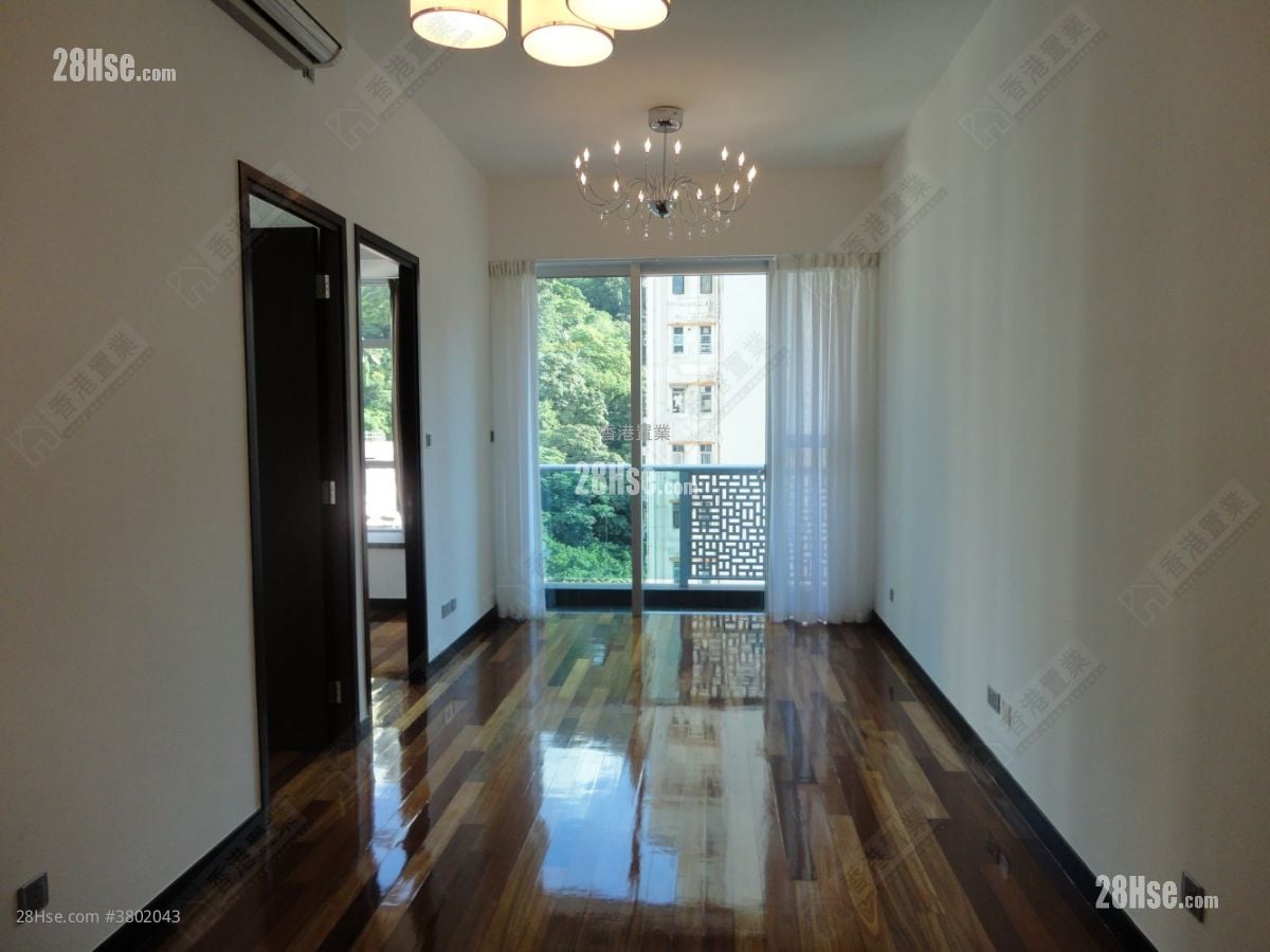 J Residence Sell 2 Bedrooms , 1 Bathroom 608 ft²