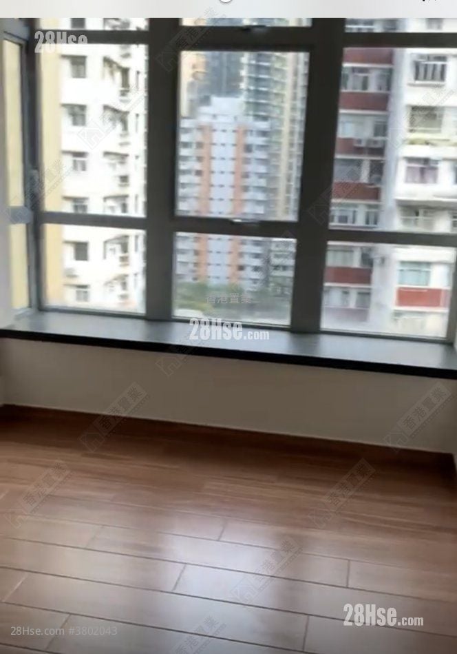 J Residence Sell 2 Bedrooms , 1 Bathroom 608 ft²