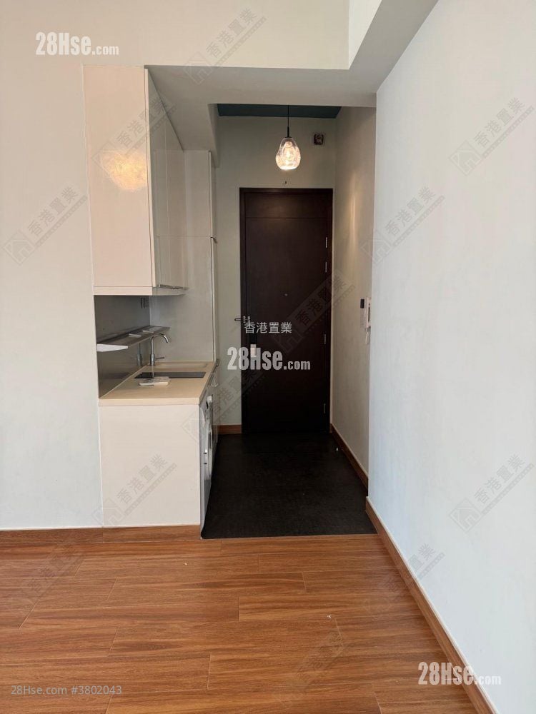 J Residence Sell 2 Bedrooms , 1 Bathroom 608 ft²