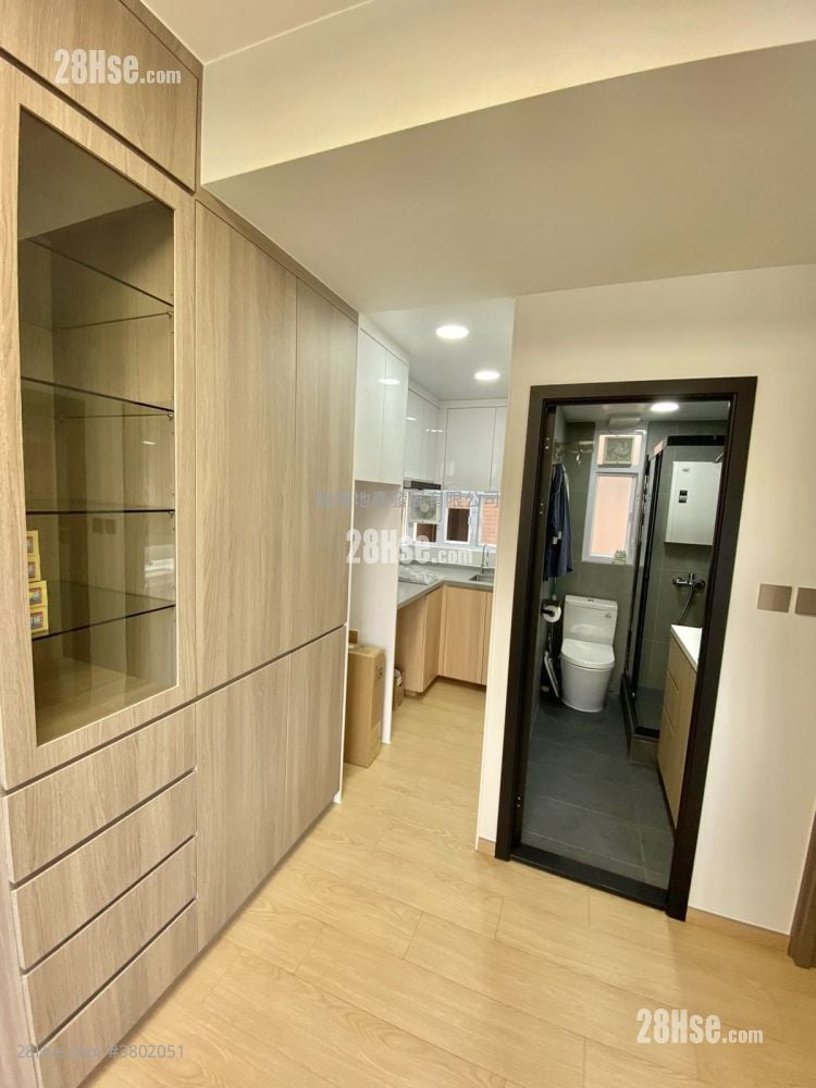 Season Mansion Sell 1 Bedroom , 1 Bathroom 319 ft²