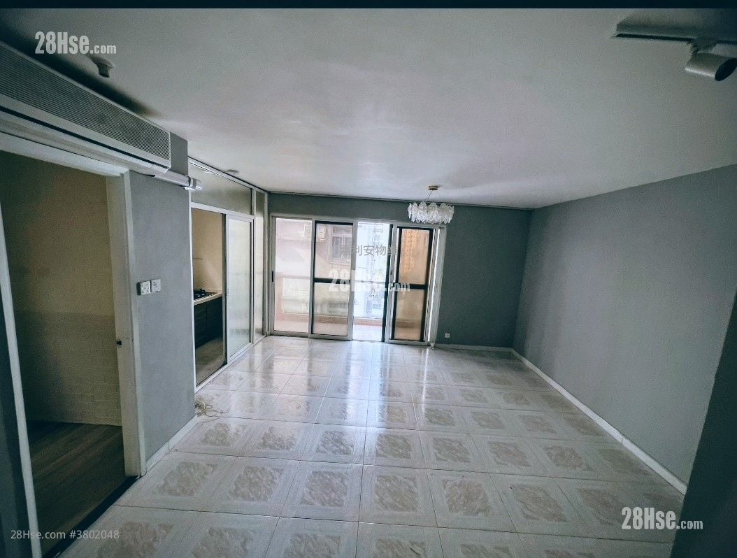 嘉福里 租盘 2 房 , 1 浴室 700 平方尺