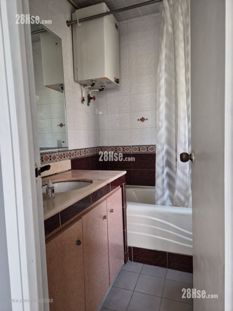 嘉福里 租盘 2 房 , 1 浴室 700 平方尺