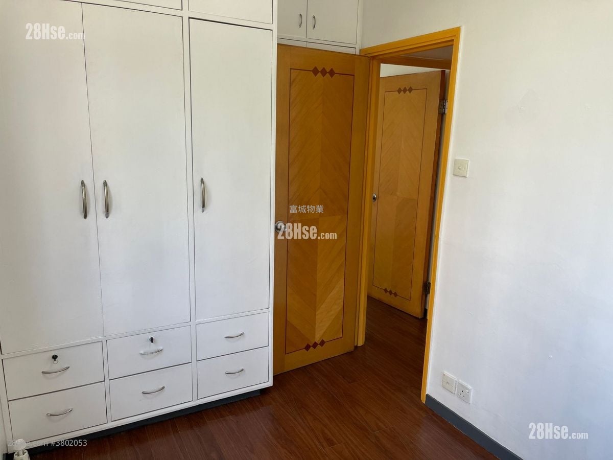 Healthy Gardens Sell 2 Bedrooms , 1 Bathroom 456 ft²