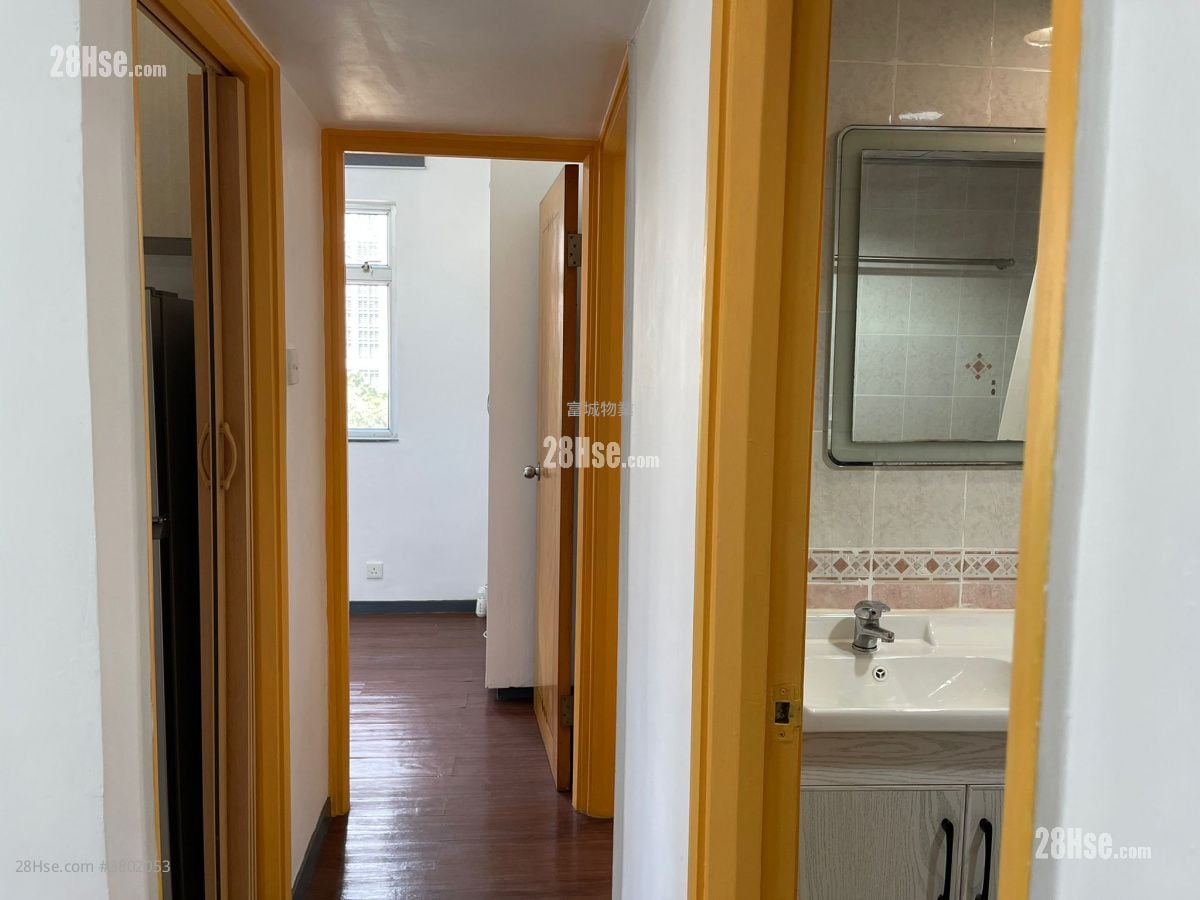 Healthy Gardens Sell 2 Bedrooms , 1 Bathroom 456 ft²