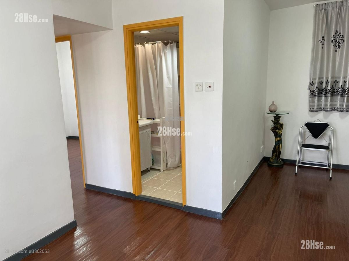 Healthy Gardens Sell 2 Bedrooms , 1 Bathroom 456 ft²