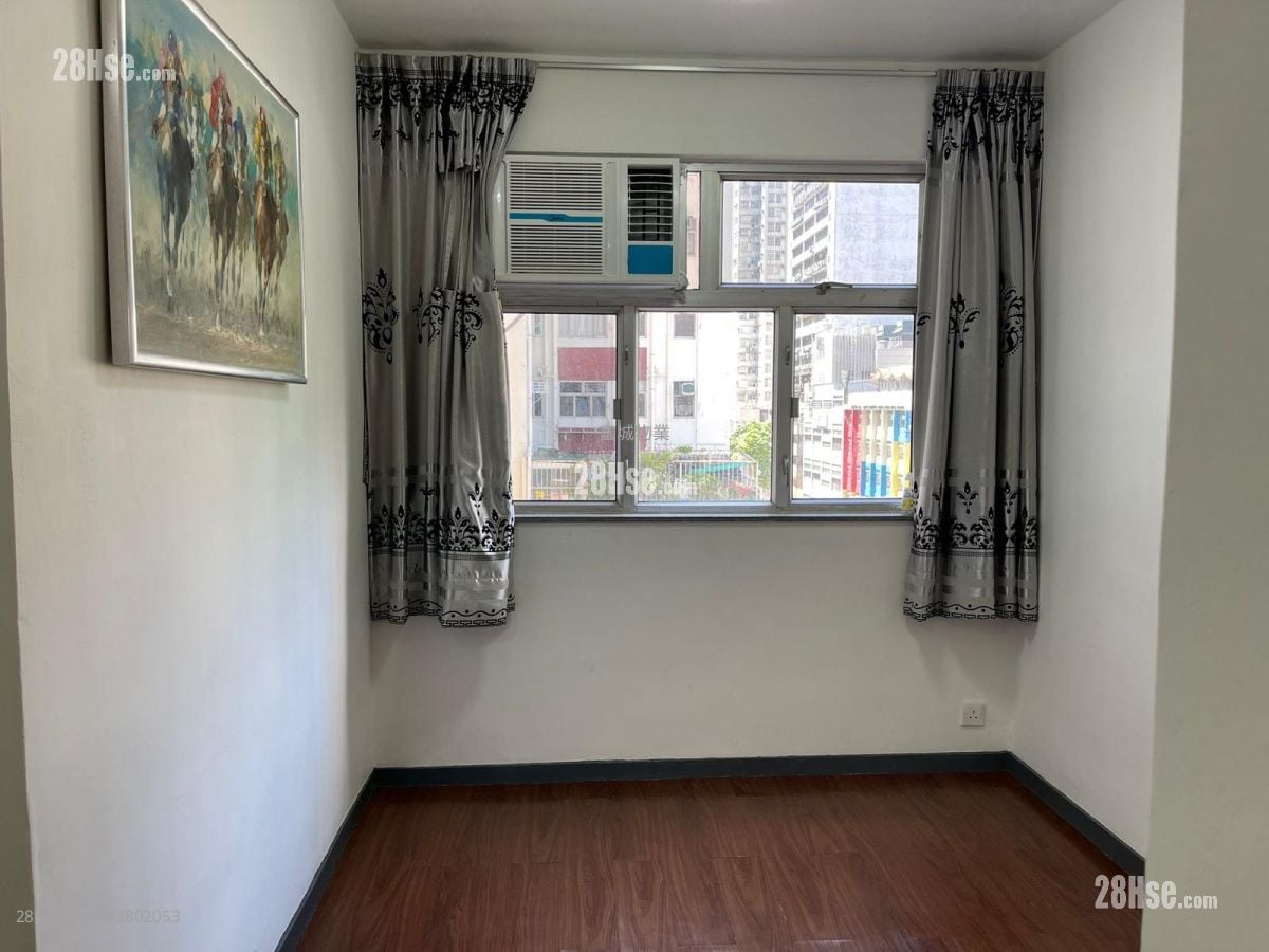 Healthy Gardens Sell 2 Bedrooms , 1 Bathroom 456 ft²