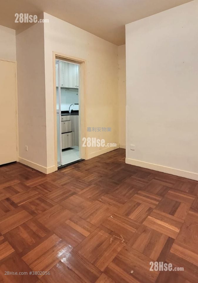 秀明别墅 租盘 3 房 , 2 浴室 1,000 平方尺