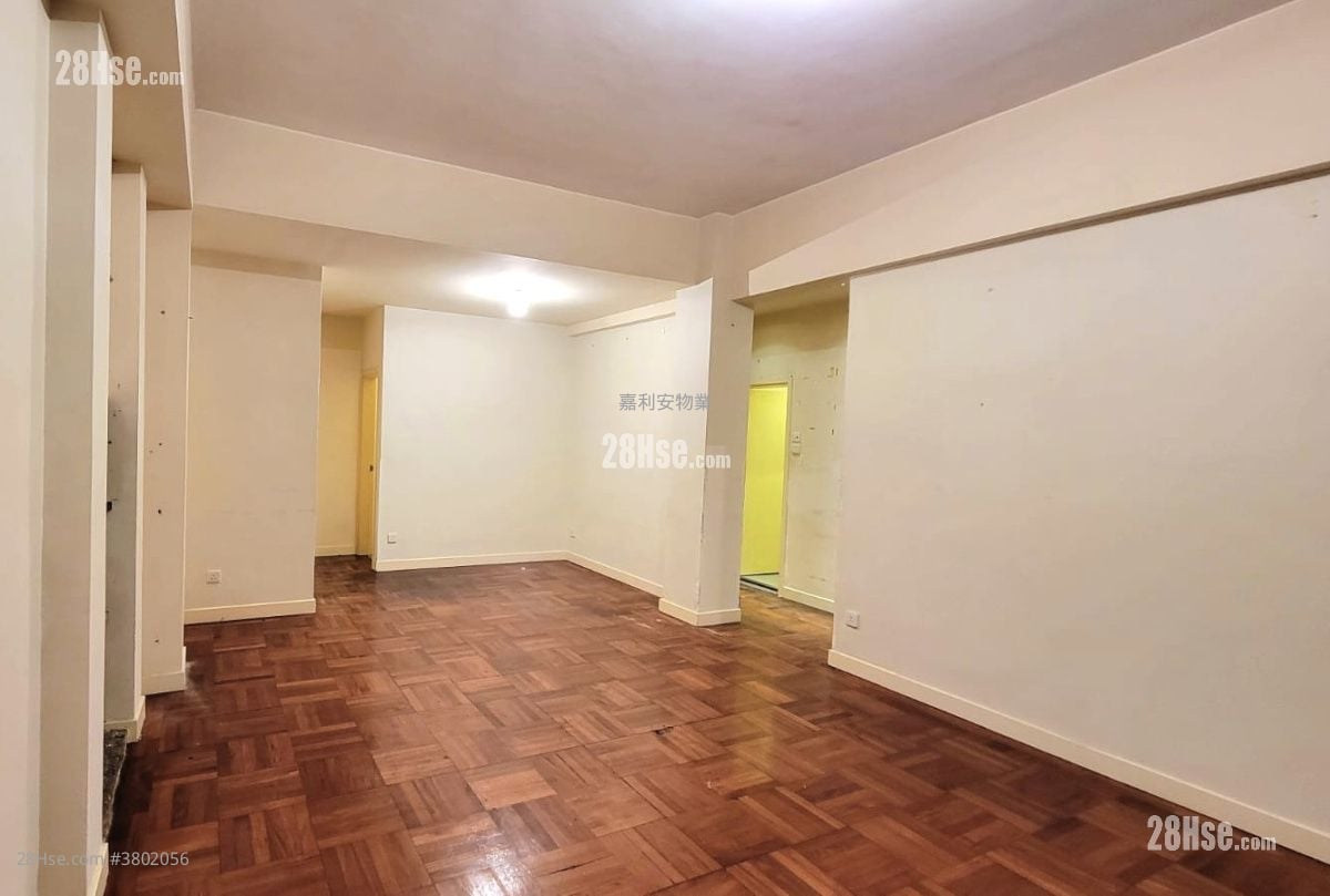 秀明别墅 租盘 3 房 , 2 浴室 1,000 平方尺