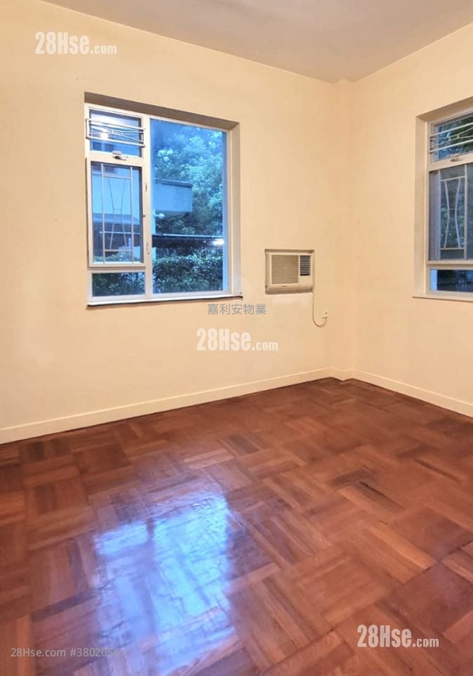 秀明别墅 租盘 3 房 , 2 浴室 1,000 平方尺