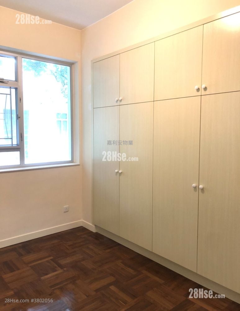 秀明别墅 租盘 3 房 , 2 浴室 1,000 平方尺