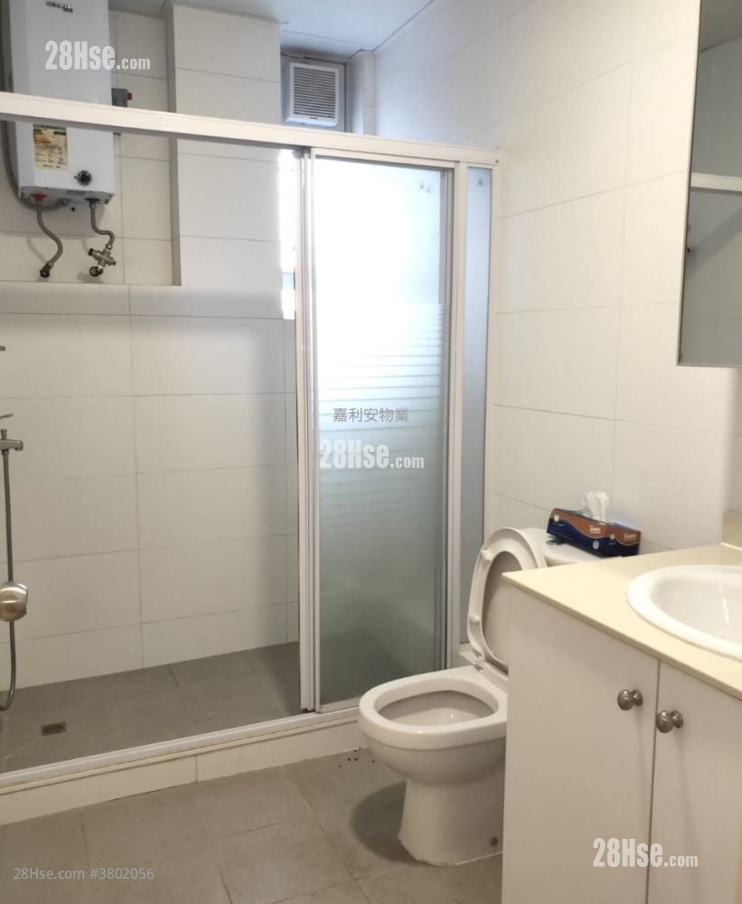 秀明别墅 租盘 3 房 , 2 浴室 1,000 平方尺