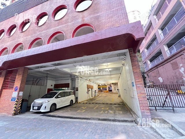 Dragon Centre Sell 1 Bedroom , 1 Bathroom 288 ft²