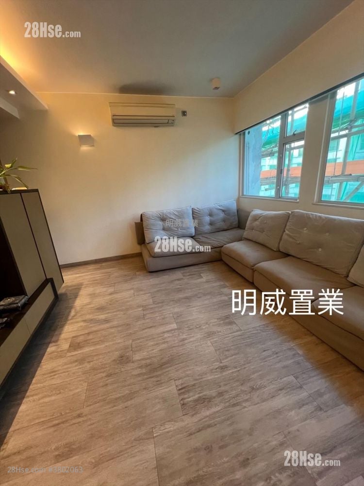Wing Ying Mansion Sell 4 Bedrooms , 2 Bathrooms 996 ft²