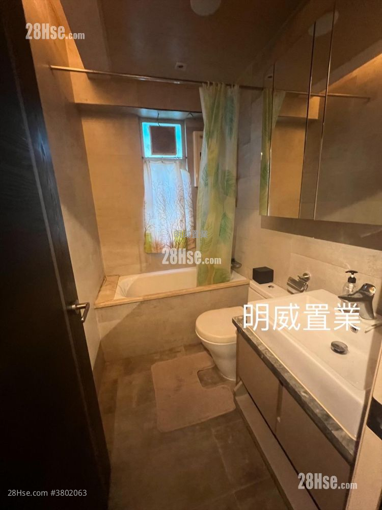 Wing Ying Mansion Sell 4 Bedrooms , 2 Bathrooms 996 ft²