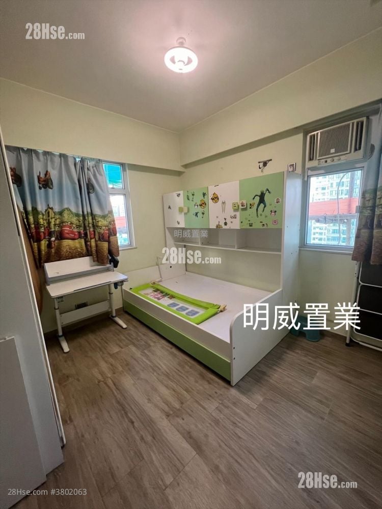 Wing Ying Mansion Sell 4 Bedrooms , 2 Bathrooms 996 ft²