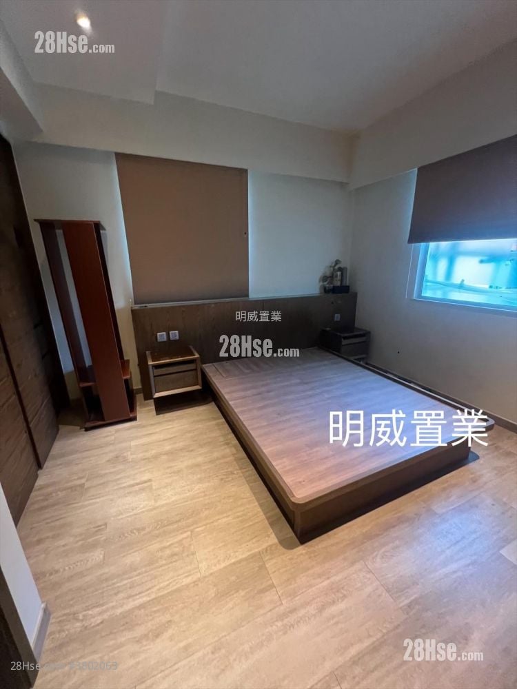 Wing Ying Mansion Sell 4 Bedrooms , 2 Bathrooms 996 ft²