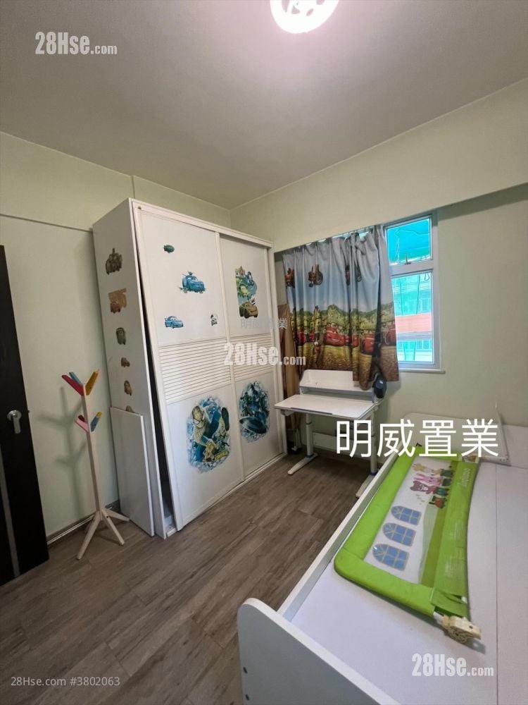 Wing Ying Mansion Sell 4 Bedrooms , 2 Bathrooms 996 ft²