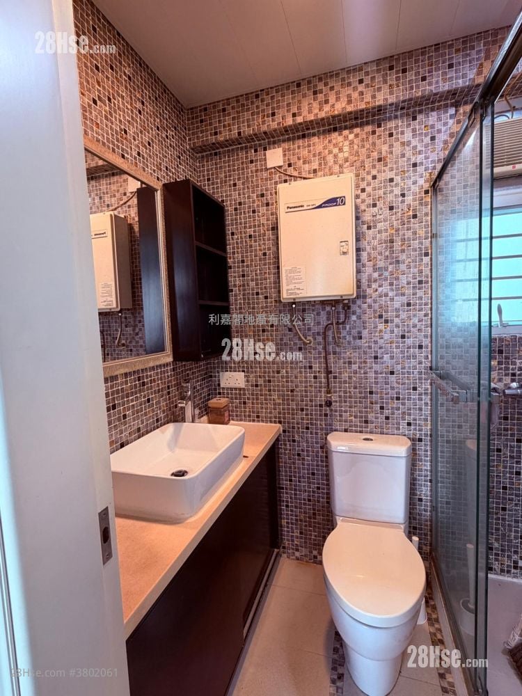 Seaview Garden Rental 582 ft²