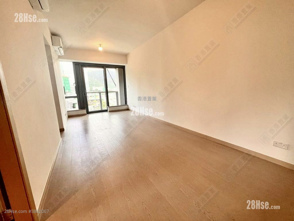 The Southside Rental 3 Bedrooms , 2 Bathrooms 751 ft²