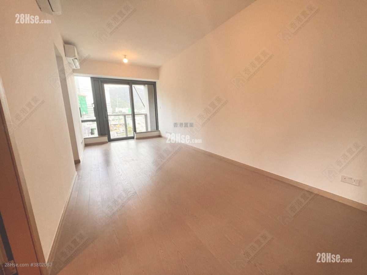 The Southside Rental 3 Bedrooms , 2 Bathrooms 751 ft²