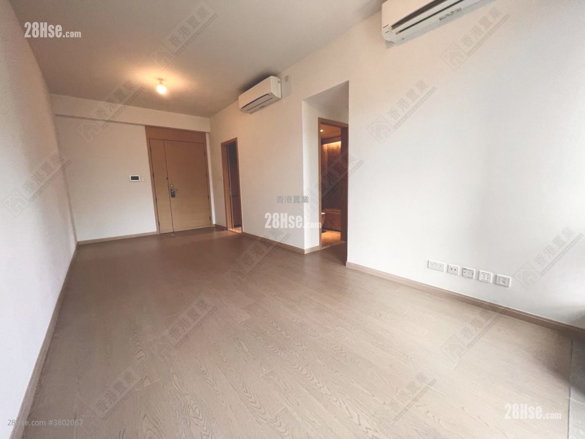 The Southside Rental 3 Bedrooms , 2 Bathrooms 751 ft²